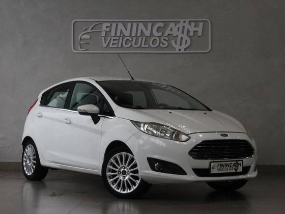 FORD FIESTA 1.6 TITANIUM HATCH 16V FLEX 4P POWERSHIFT FORD FIESTA 1.6 TITANIUM HATCH 16V FLEX 4P POWERSHIFT